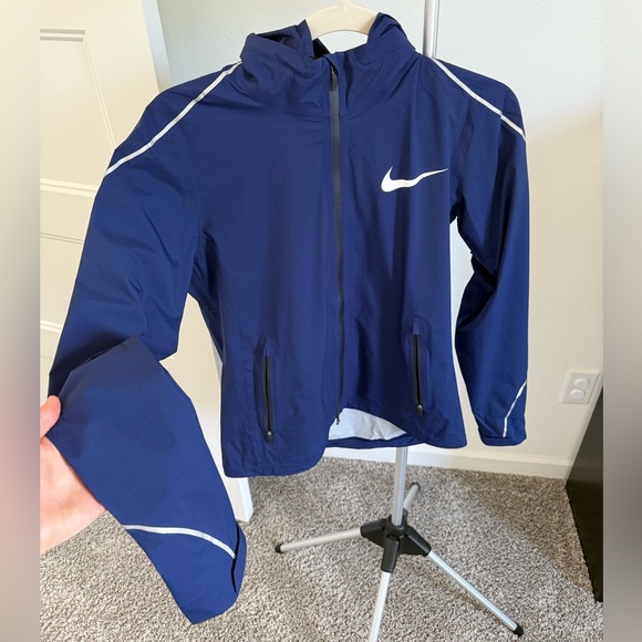 Nike Navy Blue Windbreaker - Picture 1 of 3